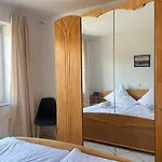 Nyaraló Weingut Sauer-kettermann *