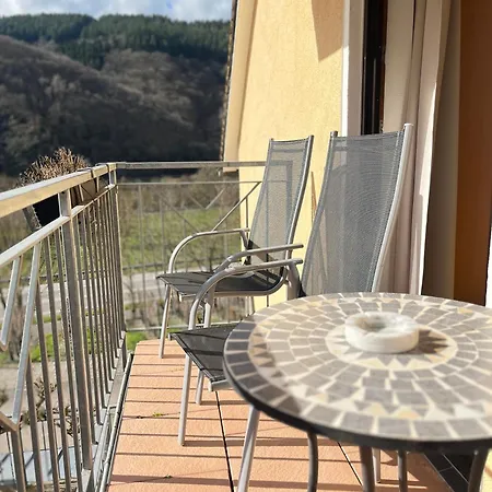 Weingut Sauer-kettermann * Enkirch
